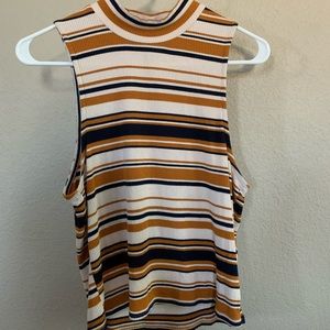 Turtleneck fitted tank top